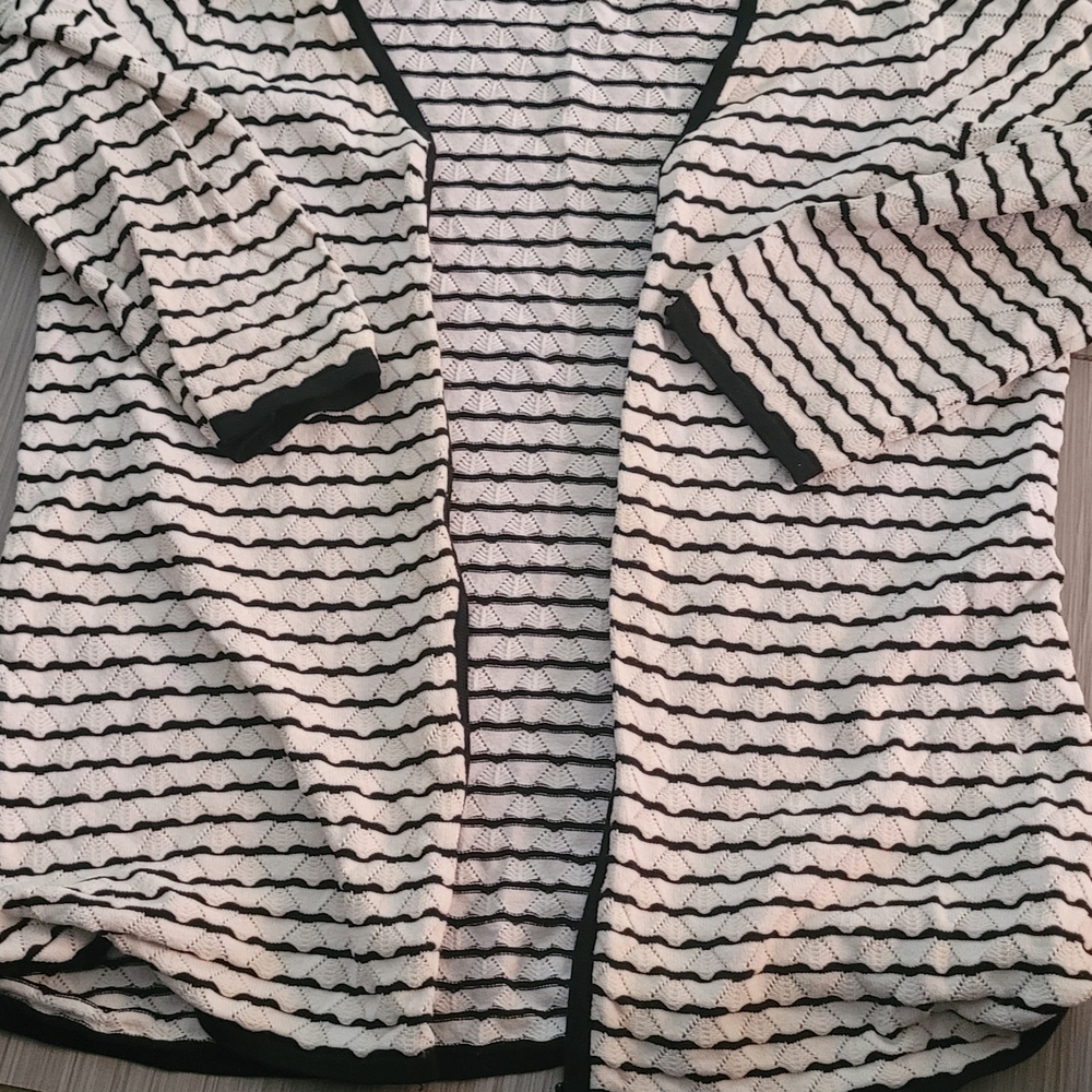 Elegant Black and White Striped Women's Cardigan From Melanie LYNE
